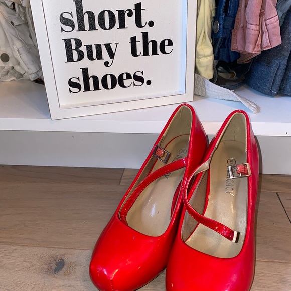 Red heels - Picture 5 of 6